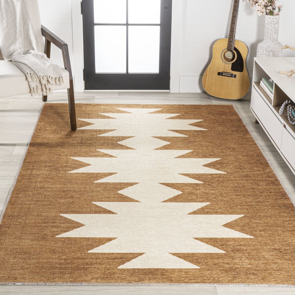 Chayton Minimalist Geometric Machine Washable Area Rug. Picture 4