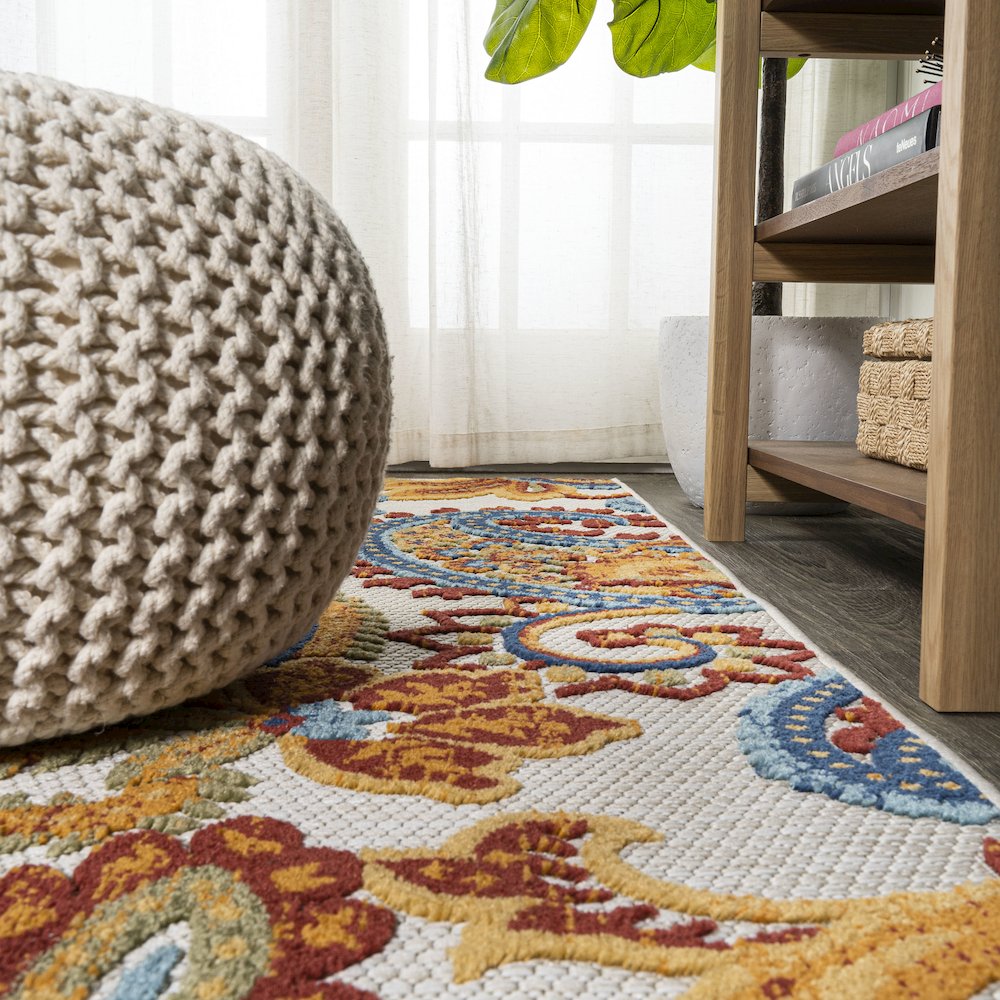 Gordes Paisley High-Low Indoor/Outdoor Area Rug. Picture 13