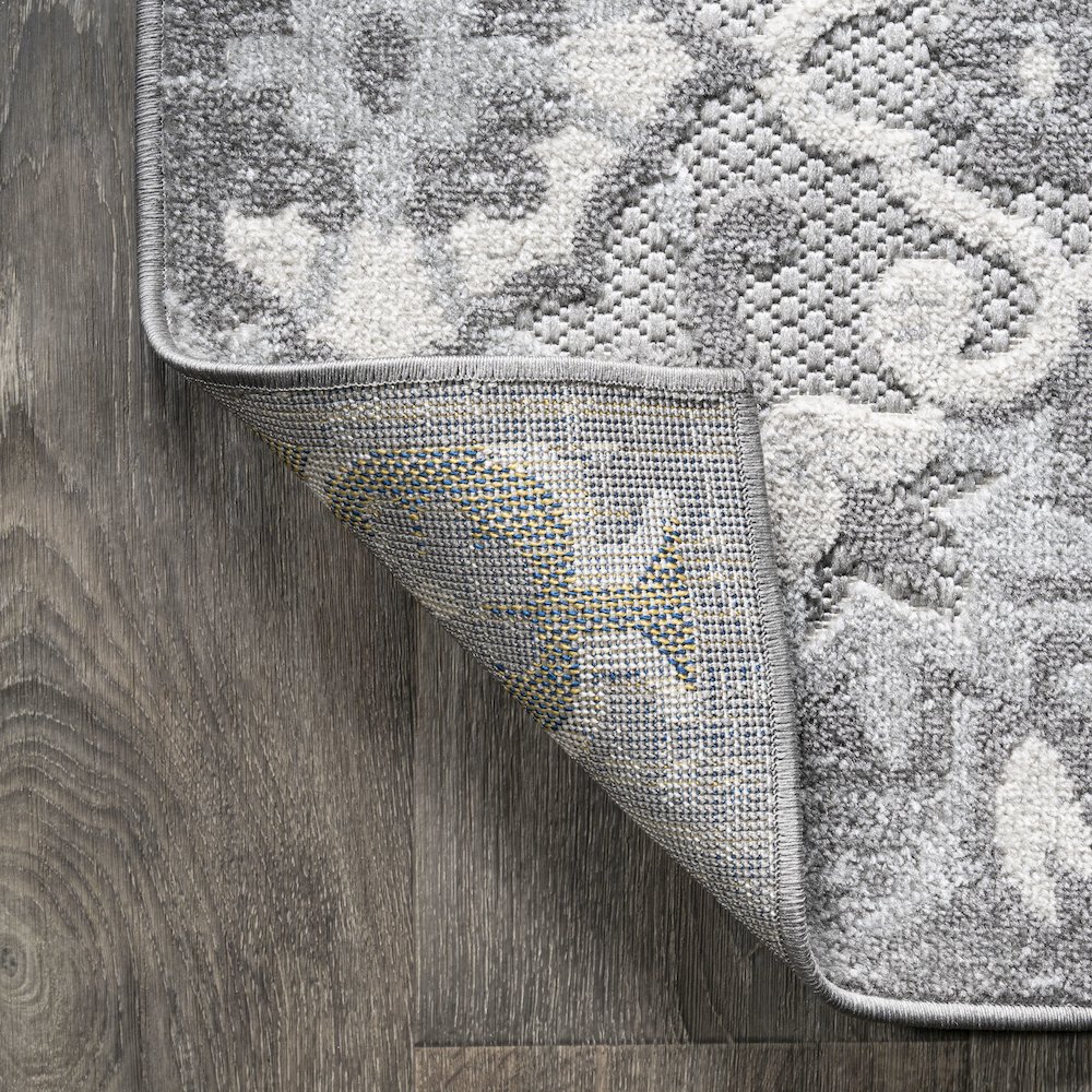 Lucena Modern Medallion High-Low Indoor/Outdoor Area Rug. Picture 9