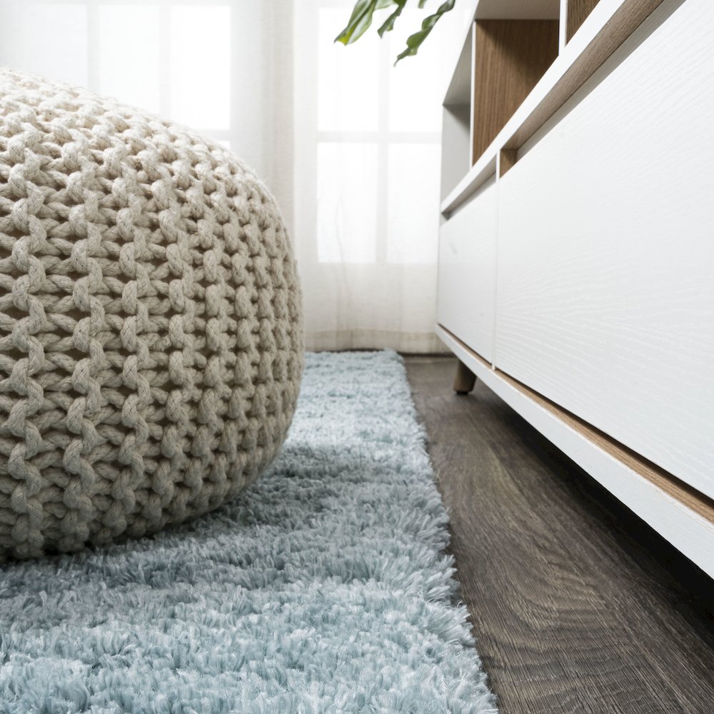 Groovy Solid Shag Area Rug. Picture 9