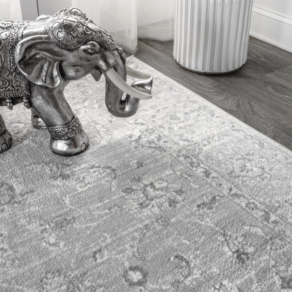 Modern Persian Vintage Area Rug. Picture 5