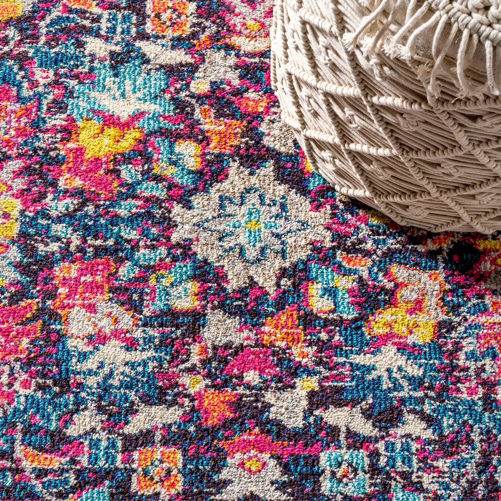Alfombra Modern Persian Boho Floral Area Rug. Picture 4