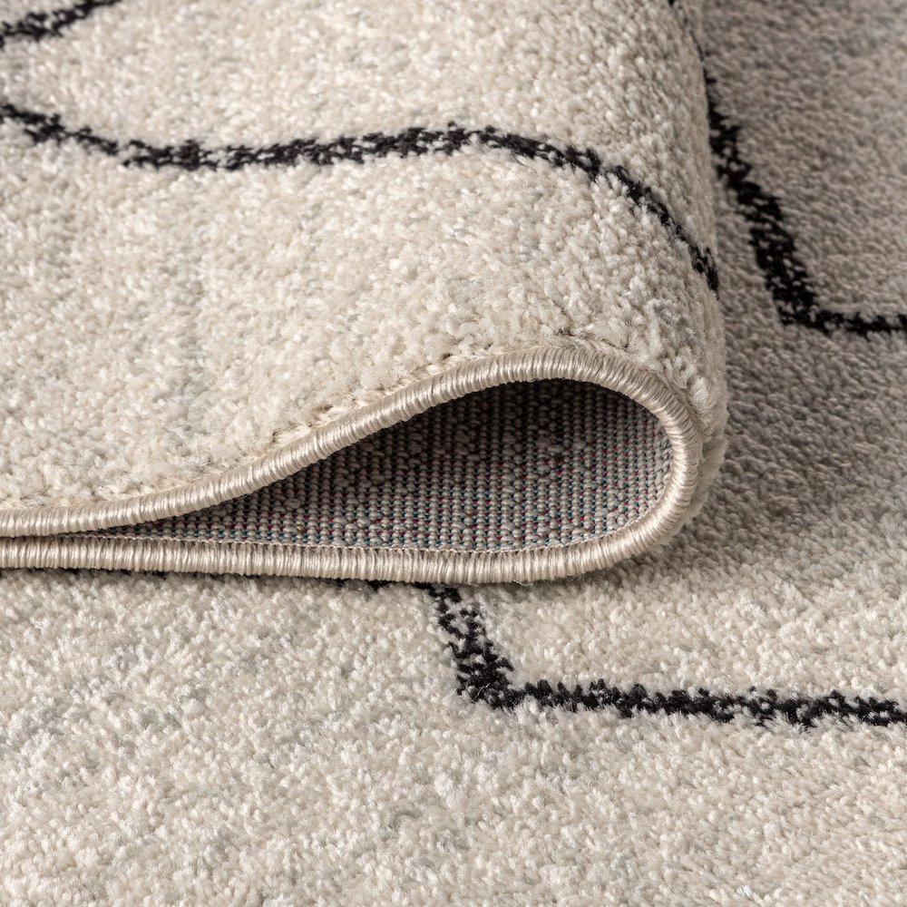 Alia Moroccan Beni Souk Area Rug. Picture 9