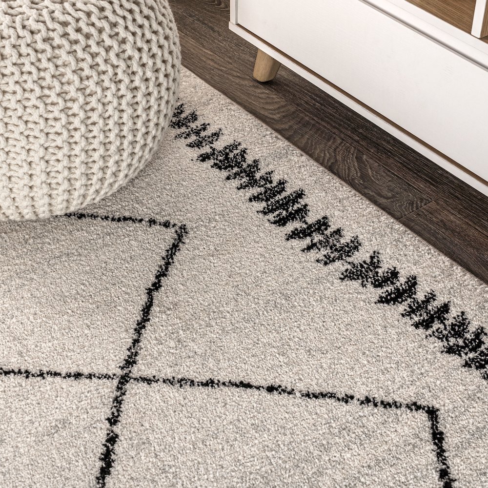 Zaina Moroccan Beni Souk Area Rug. Picture 8