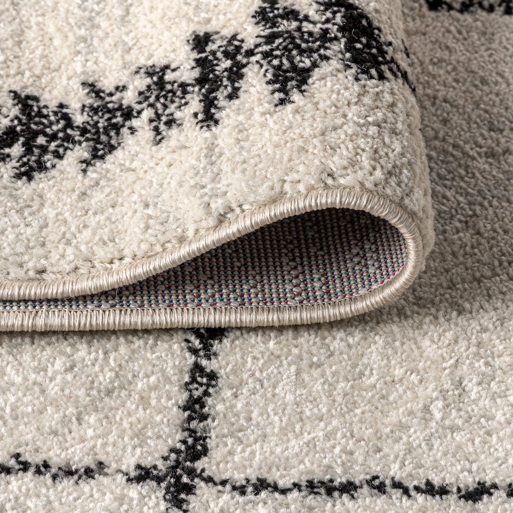 Zaina Moroccan Beni Souk Area Rug. Picture 9