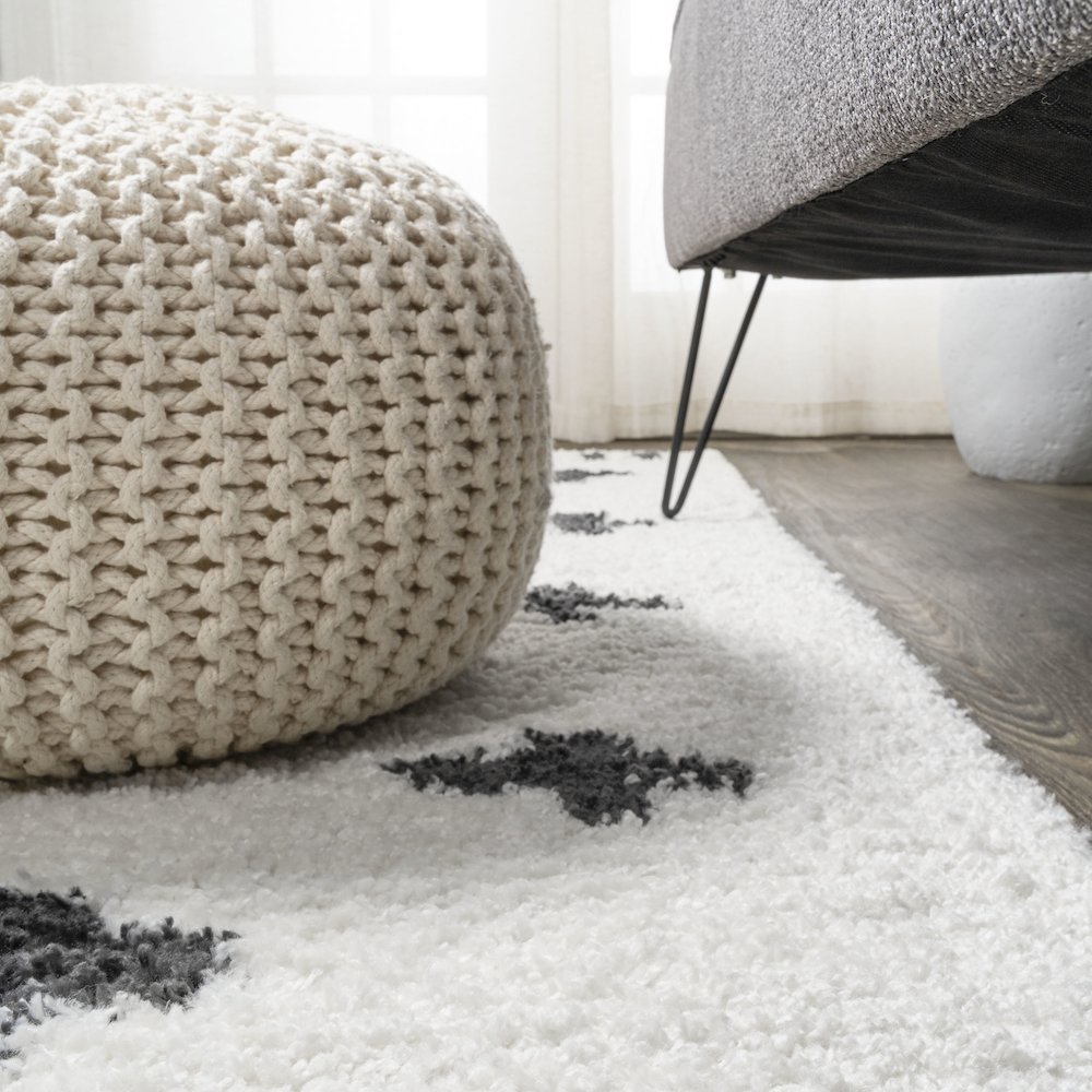 Cristo Berber Geometric Shag Area Rug. Picture 10