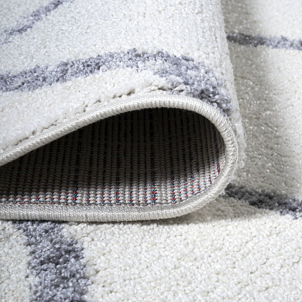 Illi Moroccan Diamond Trellis Area Rug. Picture 9