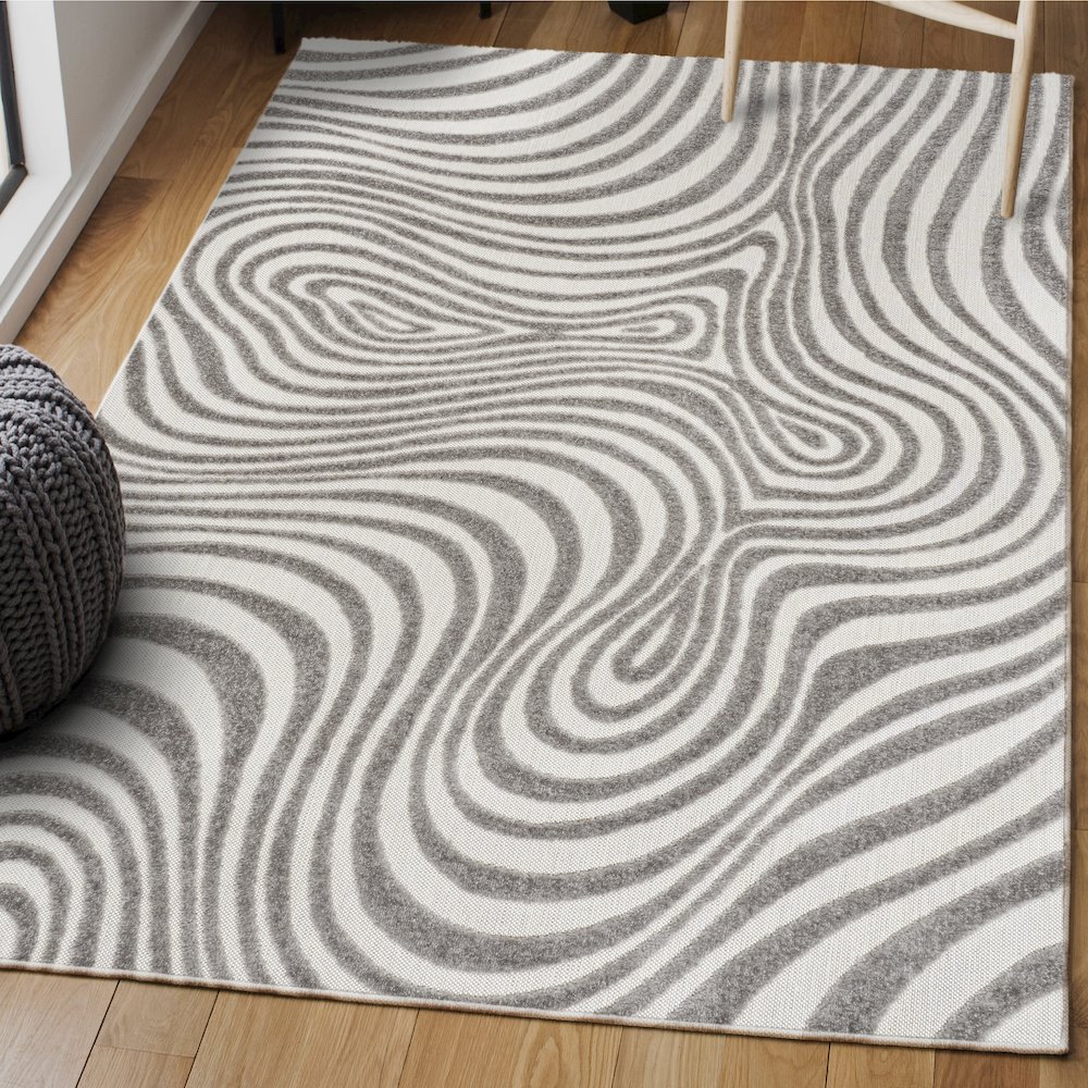 Maribo High-Low Abstract Groovy StripedIndoor/Outdoor  Rug. Picture 2