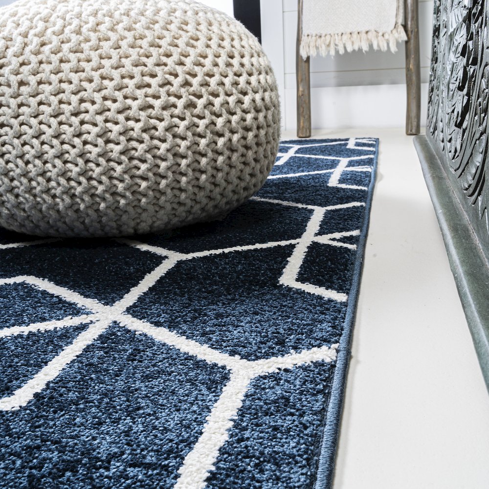 Tumbling Blocks Modern Geometric Area Rug. Picture 10