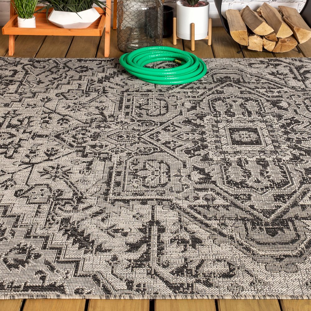 Estrella Bohemian Medallion Textured Weave Indoor/Outdoor Area Rug. Picture 4