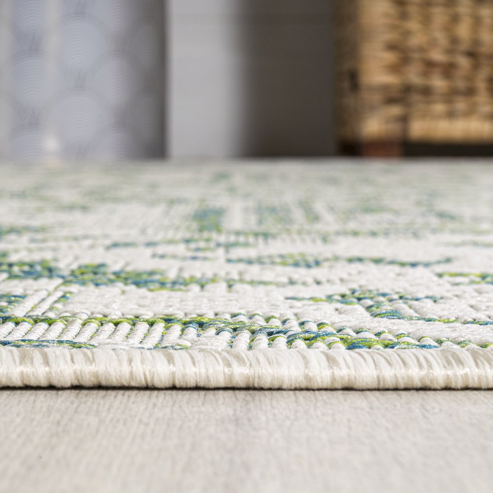 Estrella Bohemian Medallion Textured Weave Indoor/Outdoor Area Rug. Picture 17