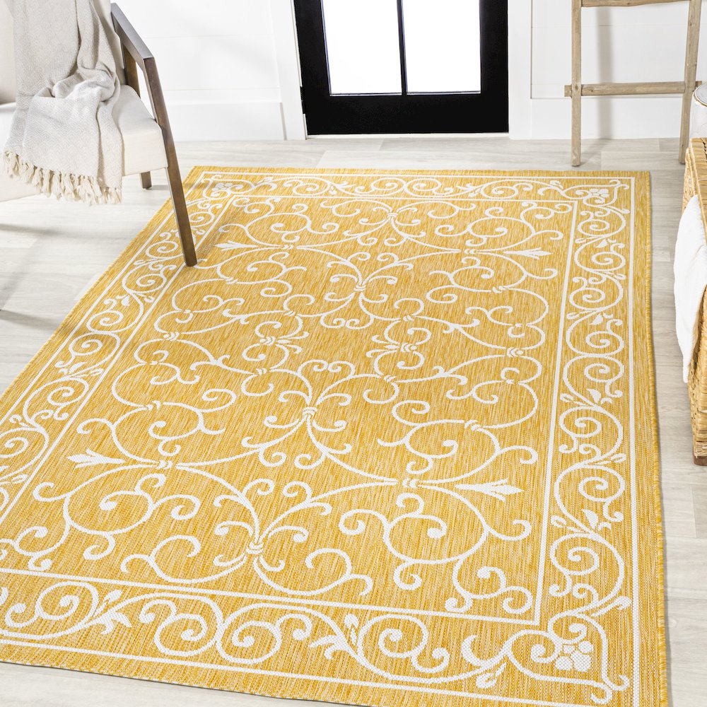 Charleston Vintage Filigree Textured Weave Indoor/Outdoor Area Rug. Picture 2