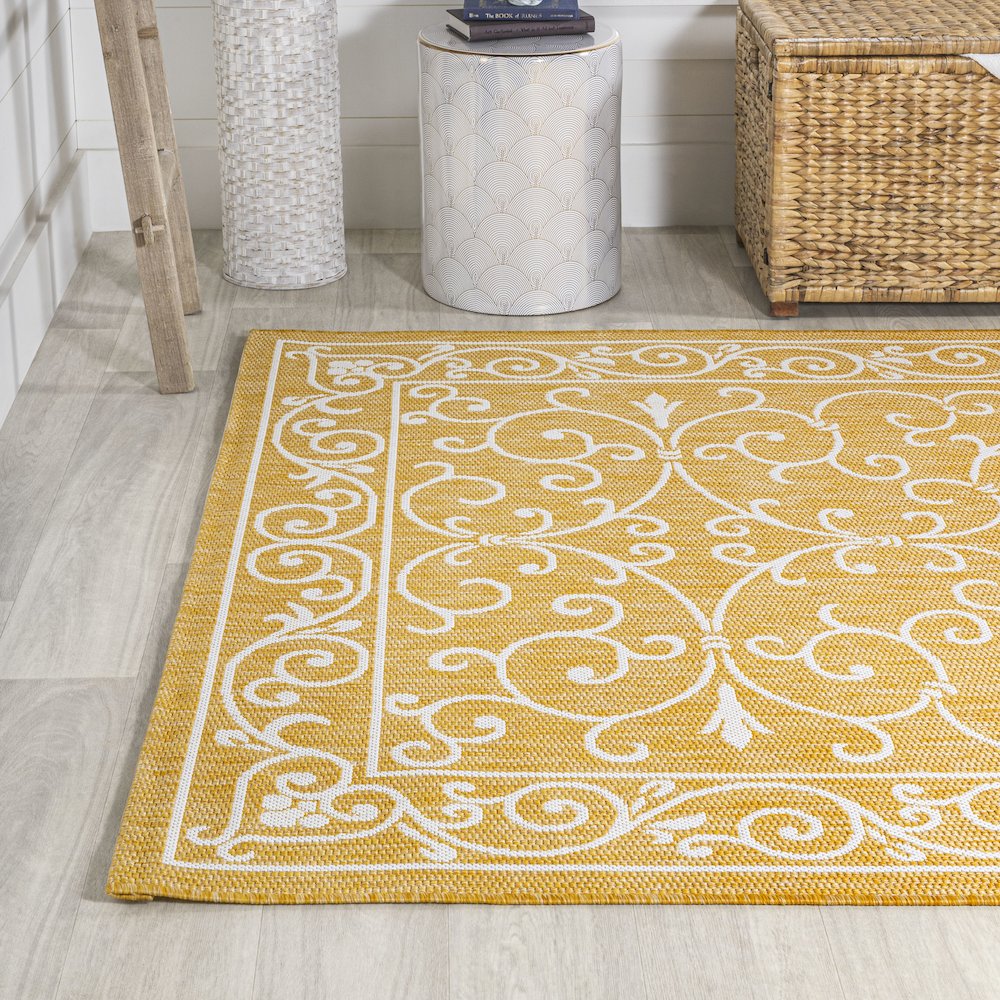 Charleston Vintage Filigree Textured Weave Indoor/Outdoor Area Rug. Picture 3