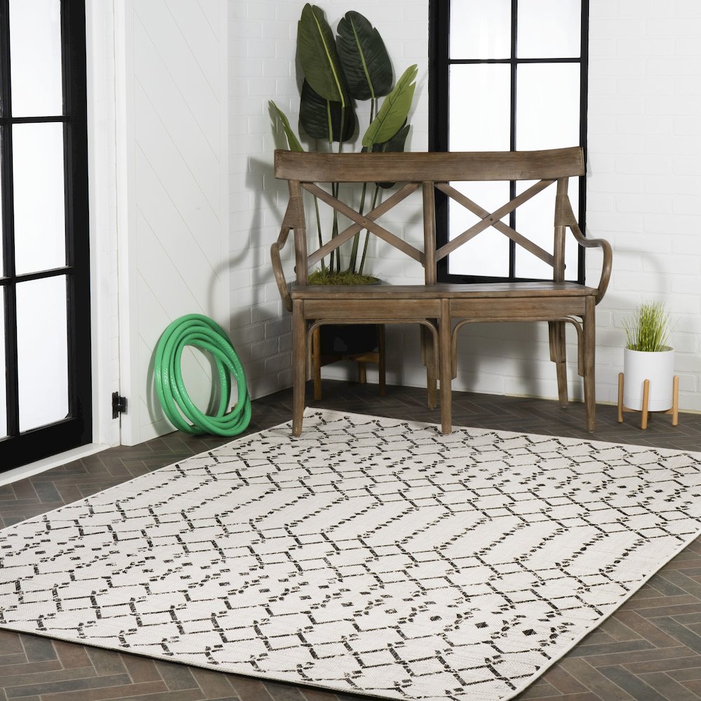 Ourika Moroccan Geometric Textured Weave Indoor/Outdoor Area Rug. Picture 9