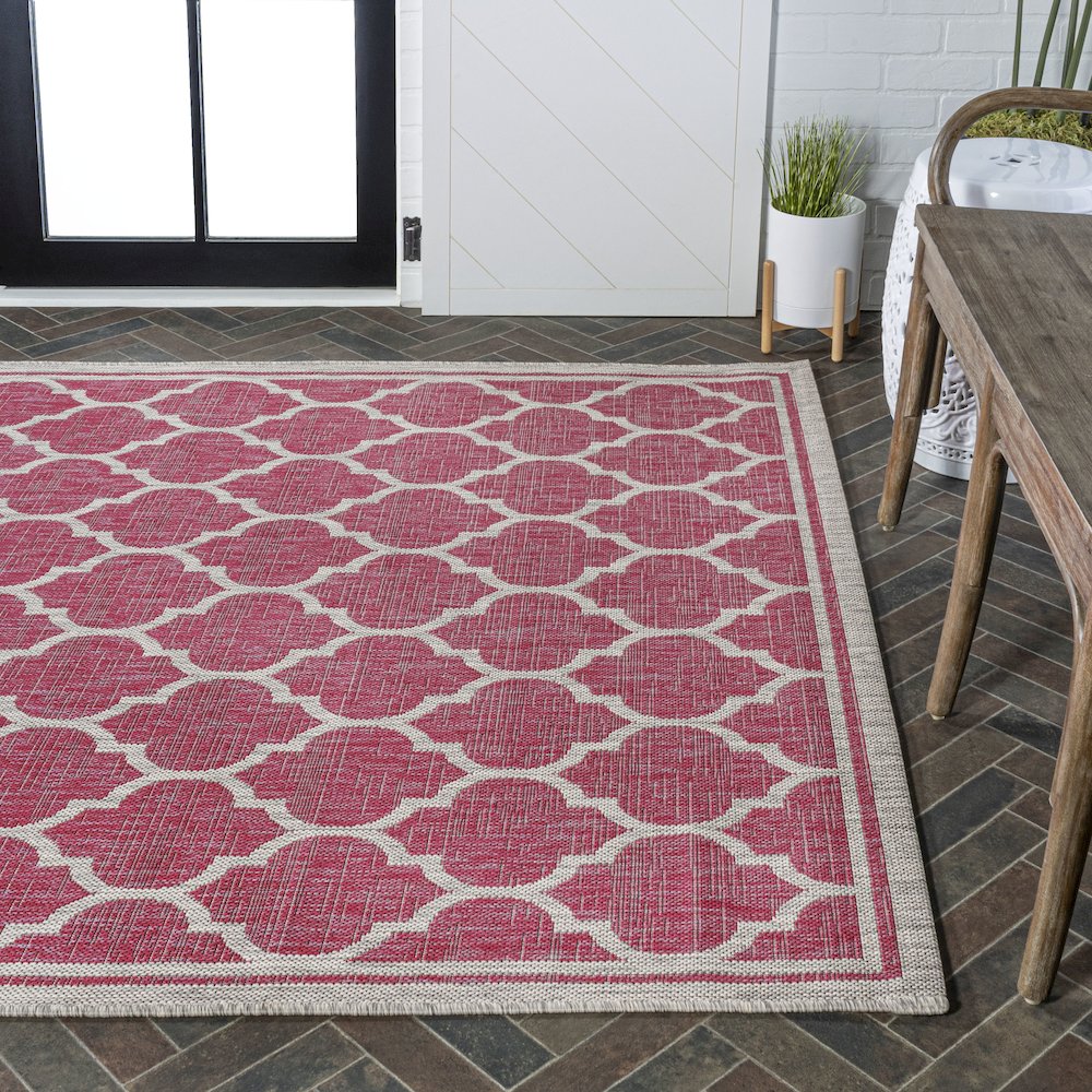 Trebol Moroccan Trellis Textured Weave Indoor/Outdoor Area Rug. Picture 7