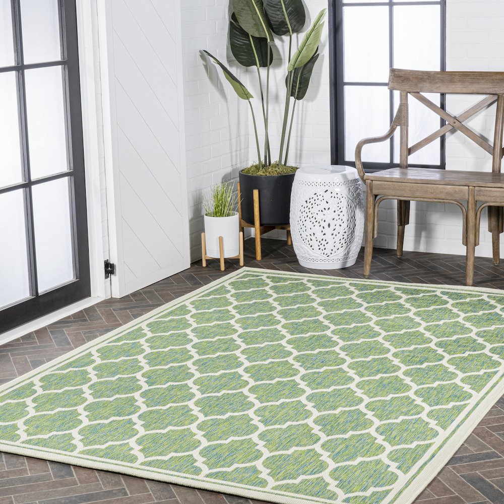 Trebol Moroccan Trellis Textured Weave Indoor/Outdoor Area Rug. Picture 9