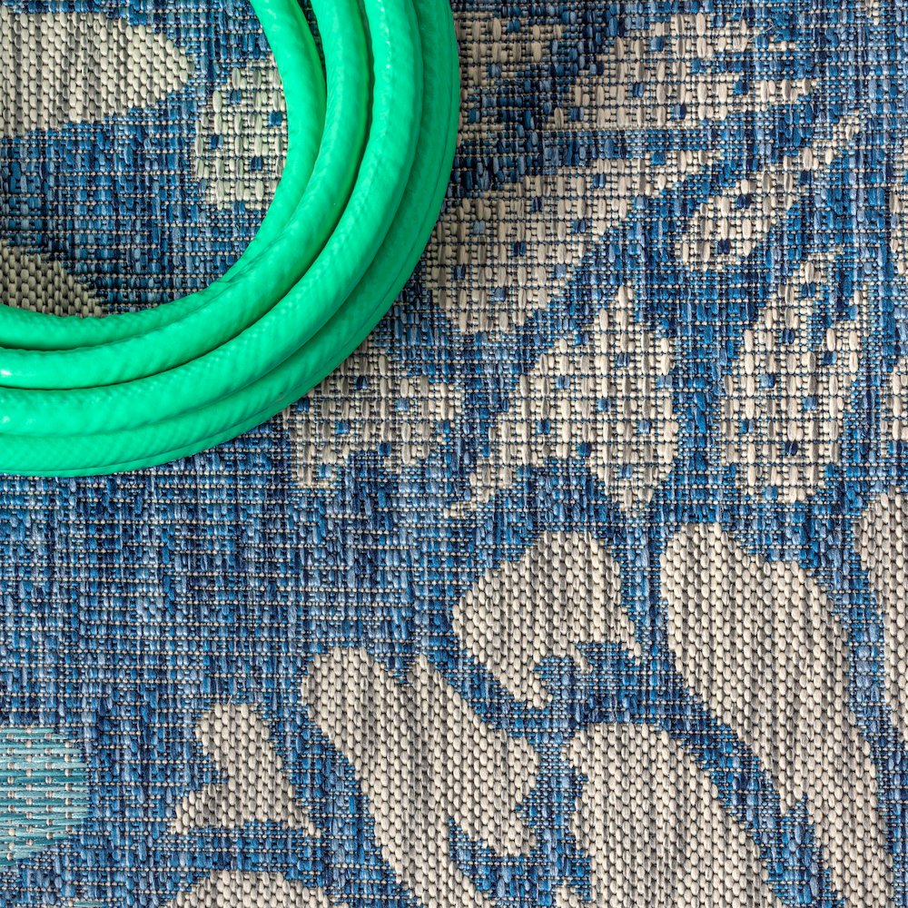 Zinnia Modern Floral Textured Weave Indoor/Outdoor Area Rug. Picture 7
