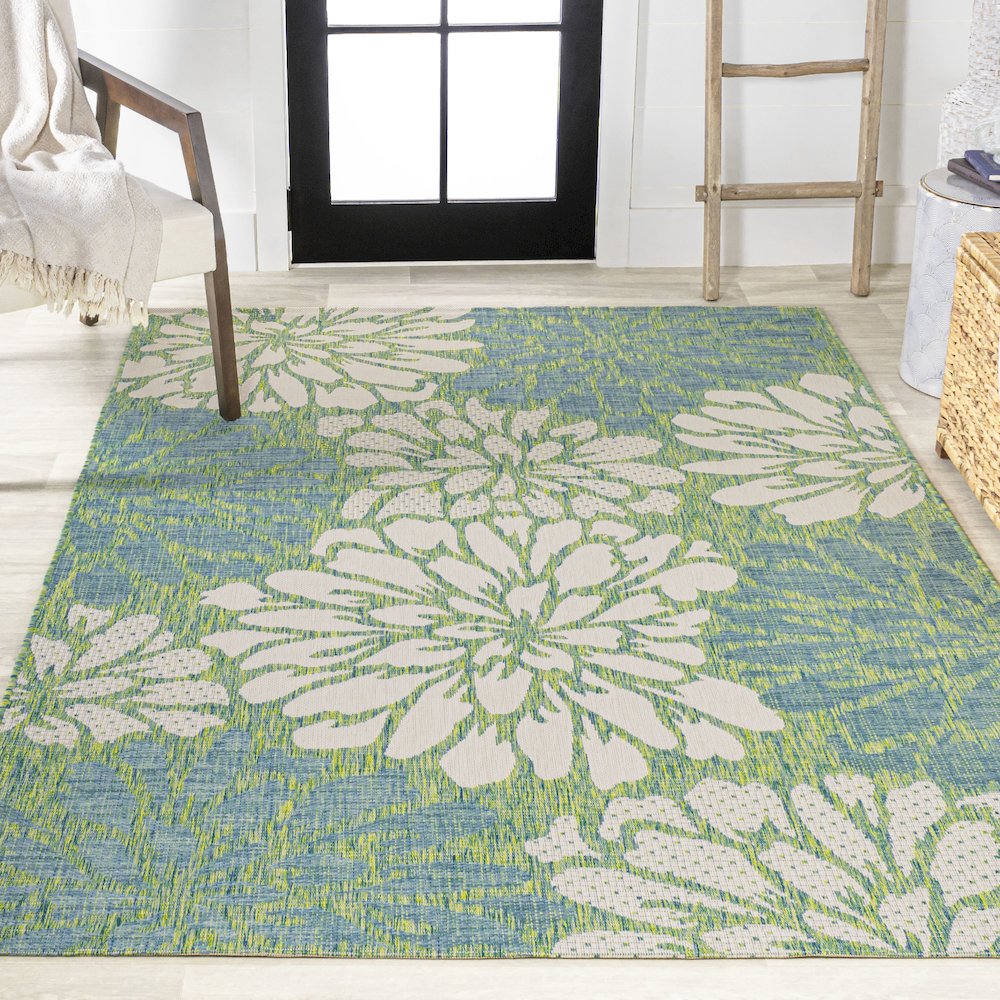 Zinnia Modern Floral Textured Weave Indoor/Outdoor Area Rug. Picture 4