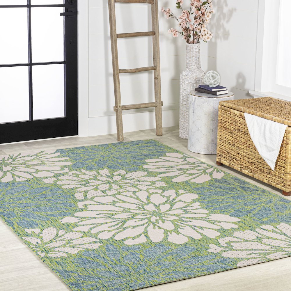 Zinnia Modern Floral Textured Weave Indoor/Outdoor Area Rug. Picture 5