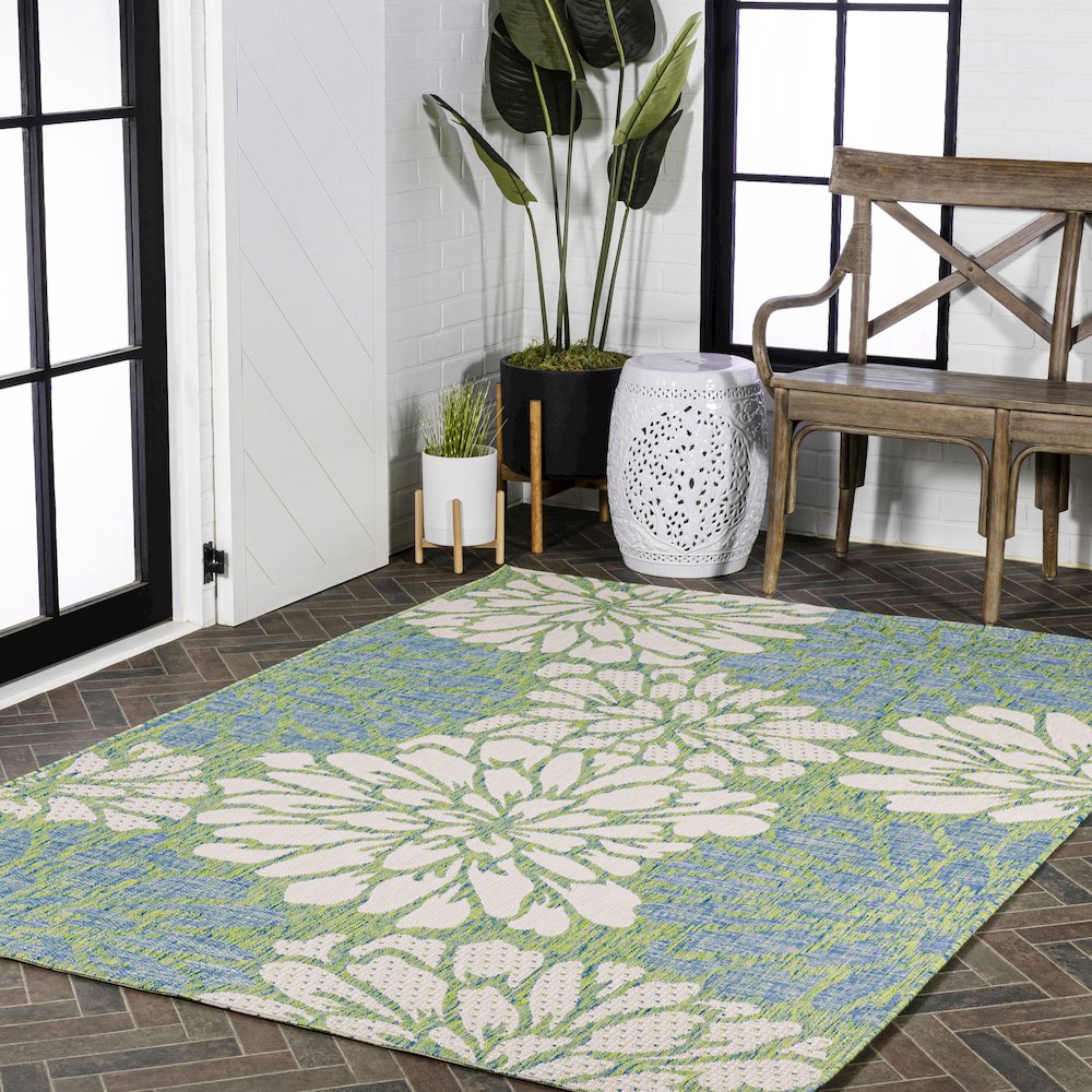 Zinnia Modern Floral Textured Weave Indoor/Outdoor Area Rug. Picture 9