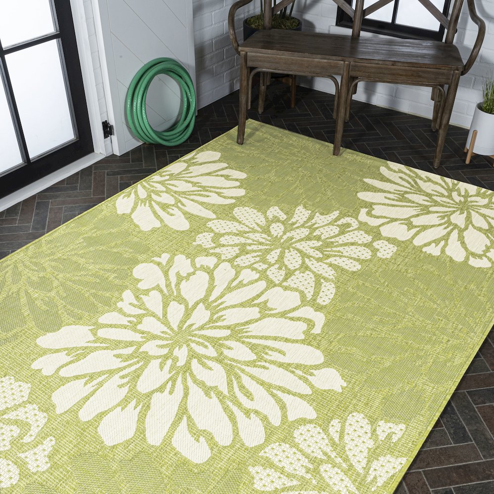 Zinnia Modern Floral Textured Weave Indoor/Outdoor Area Rug. Picture 8