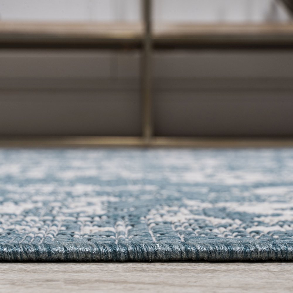 Galon Filigree Indoor/Outdoor Area Rug. Picture 17