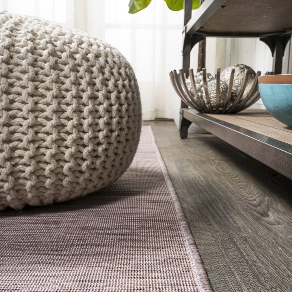 Ethan Modern Flatweave Solid Area Rug. Picture 7
