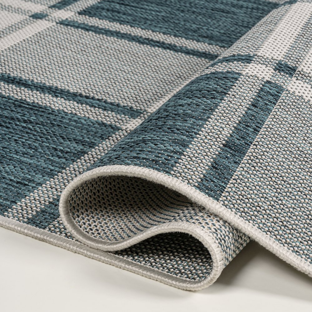 Sabine Traditional Farmhouse Bold Gingham Indoor/Outdoor Area Rug. Picture 4