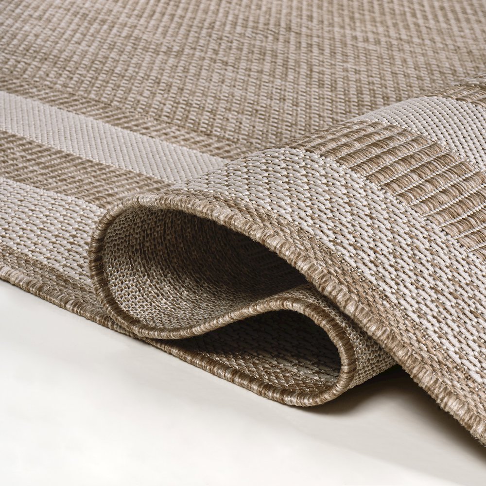 Dover Classic 3-Stripe Border Indoor/Outdoor Area Rug. Picture 4