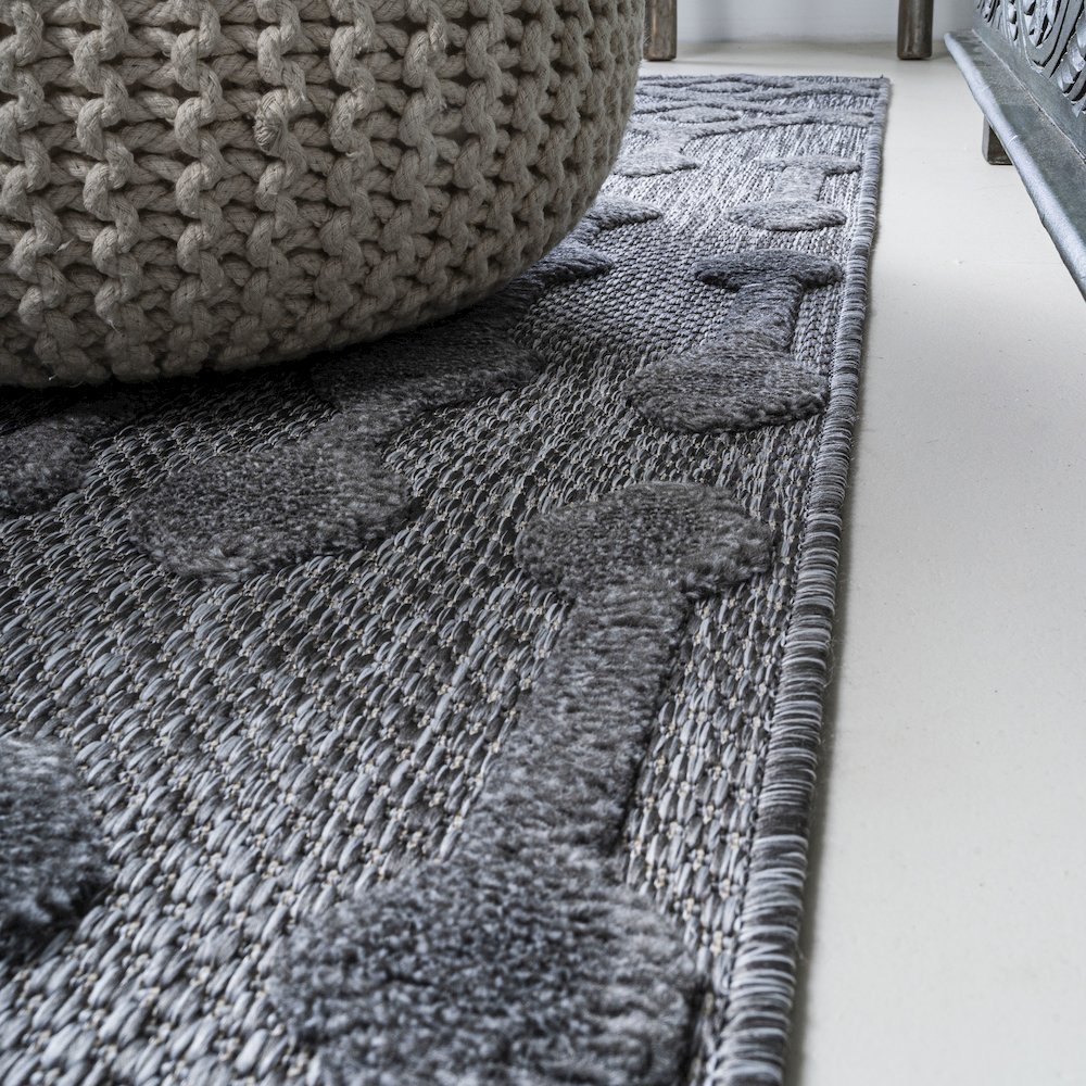 Peralta Moroccan Diamond Indoor/Outdoor Area Rug. Picture 7