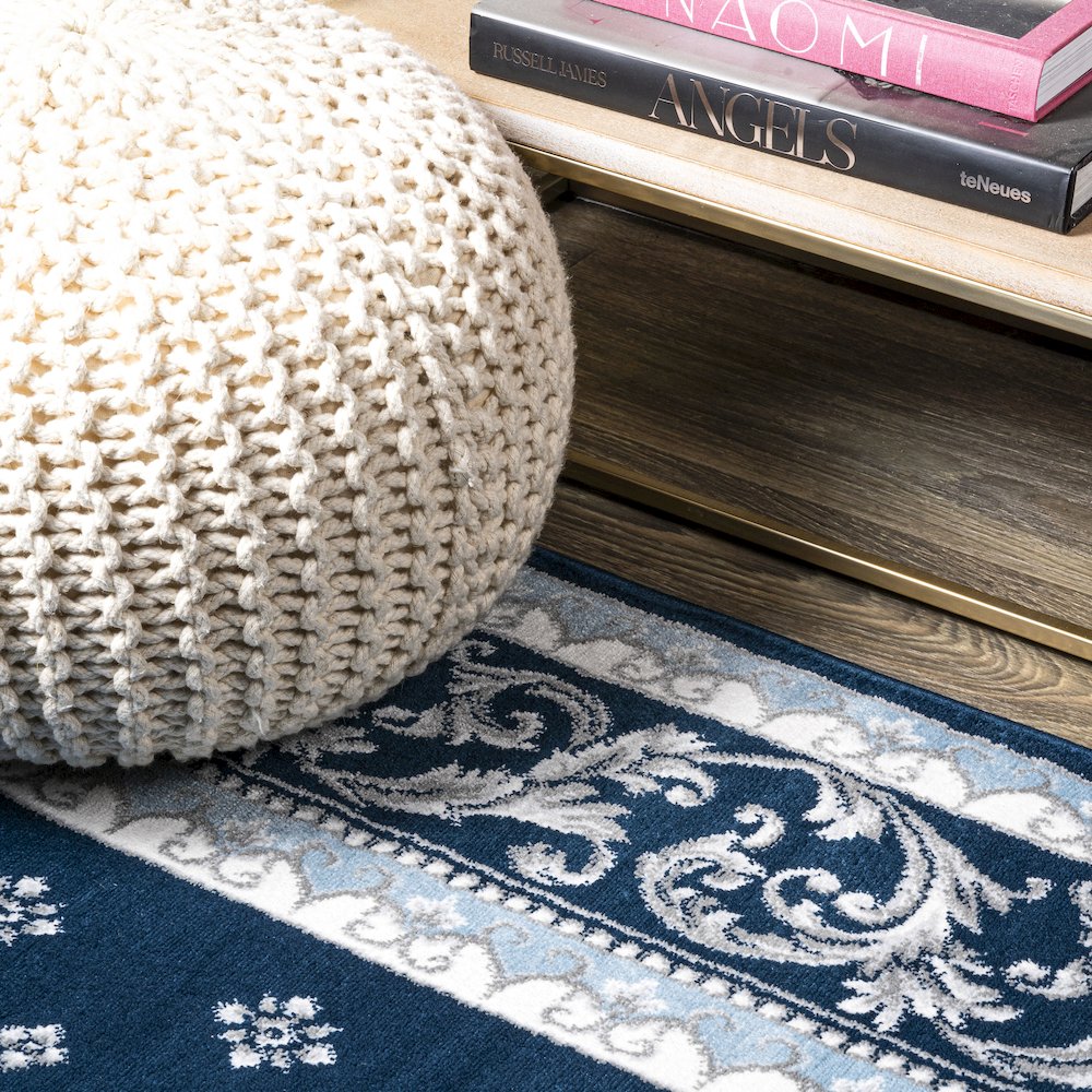 Acanthus French Border Area Rug. Picture 7