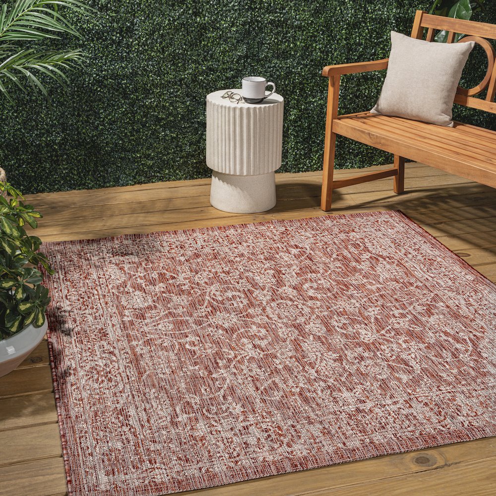 Tela Bohemian TetuWeave Floral Red/Taupe   Indoor/Outdoor  Rug. Picture 1