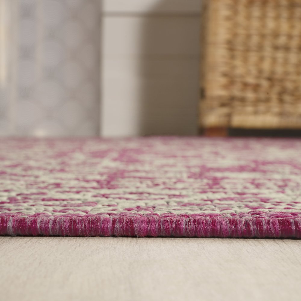 Sinjuri Medallion Textured Weave Indoor/Outdoor Area Rug. Picture 9
