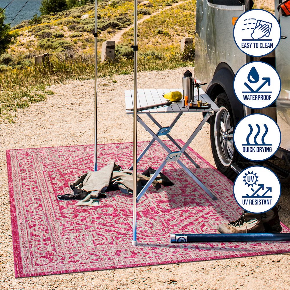 Sinjuri Medallion Textured Weave Indoor/Outdoor Area Rug. Picture 8