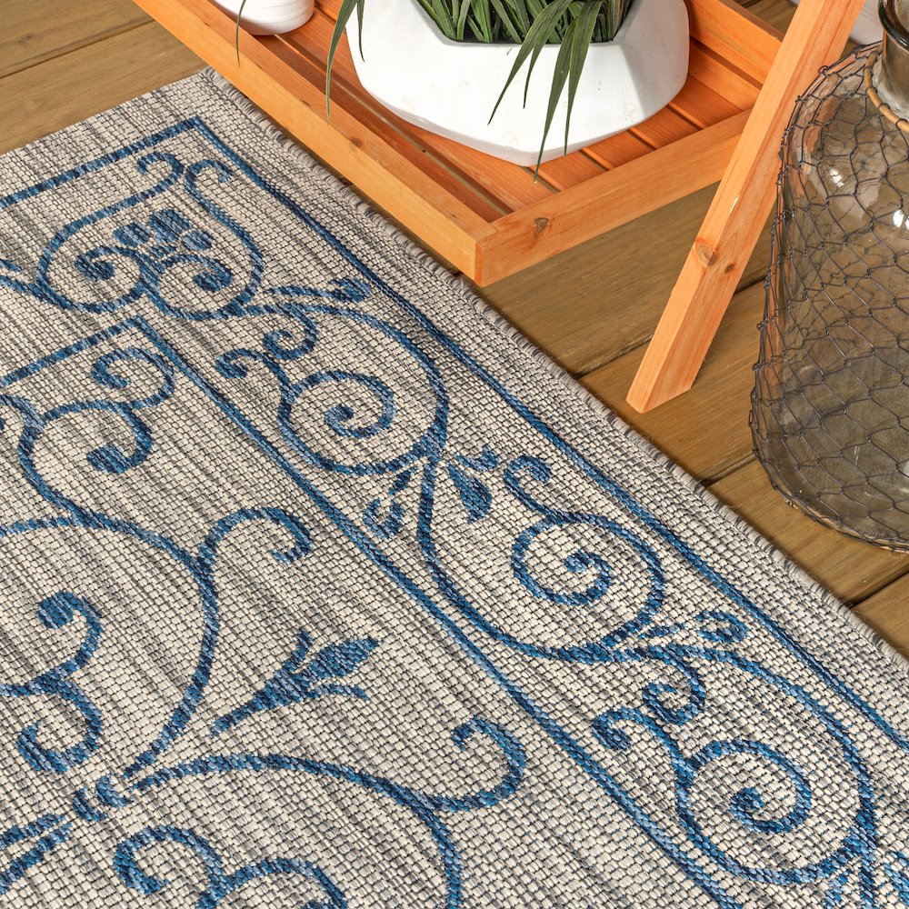 Charleston Vintage Filigree Textured Weave Indoor/Outdoor Round Rug. Picture 5