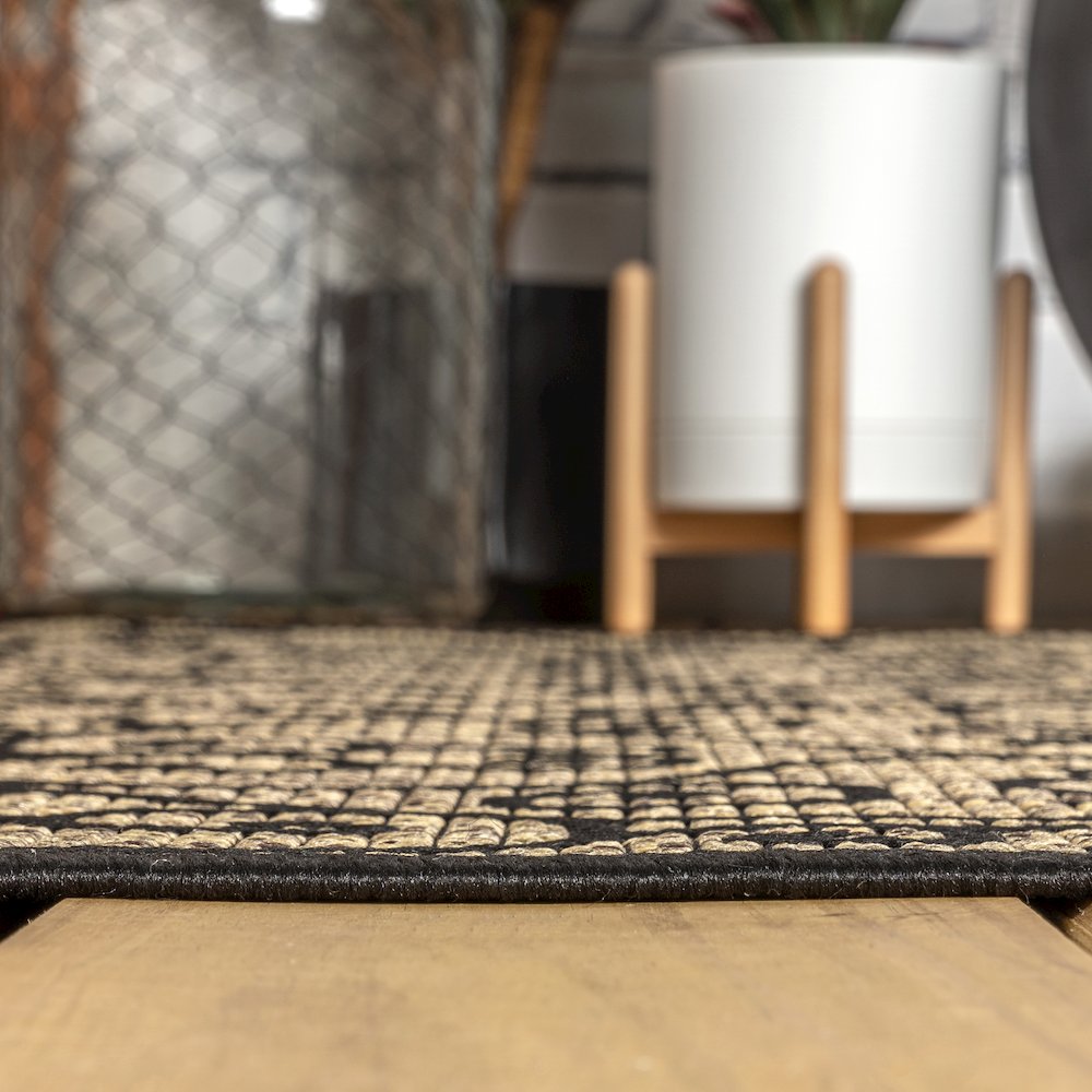Madrid Vintage Filigree Textured Weave Indoor/Outdoor Round Rug. Picture 9