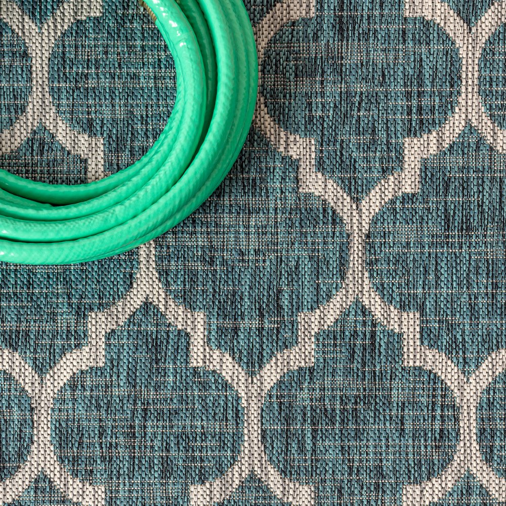 Trebol Moroccan Trellis Textured Weave Indoor/Outdoor Area Rug. Picture 4