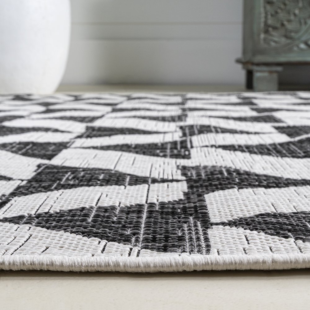 Andratx Modern Tribal Geometric Indoor/Outdoor Area Rug. Picture 16