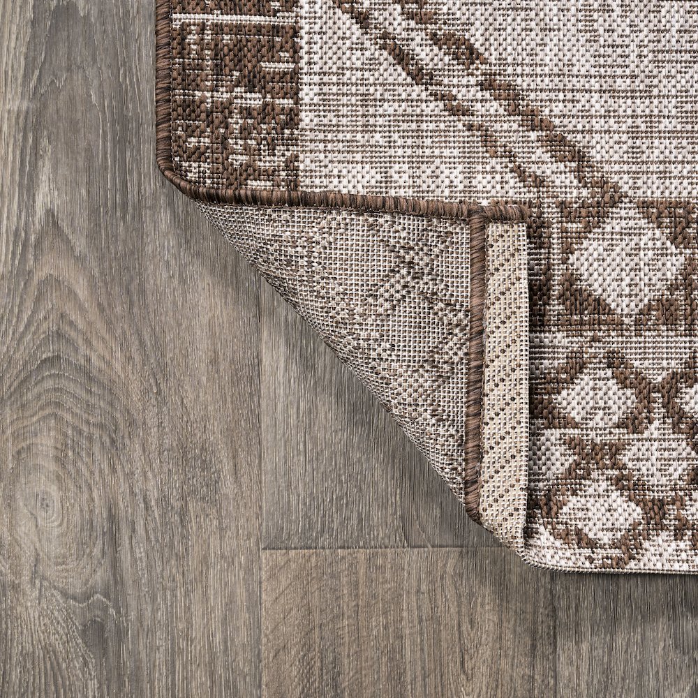 Marokko Diamond Tribal Medallion Indoor/Outdoor Area Rug. Picture 10