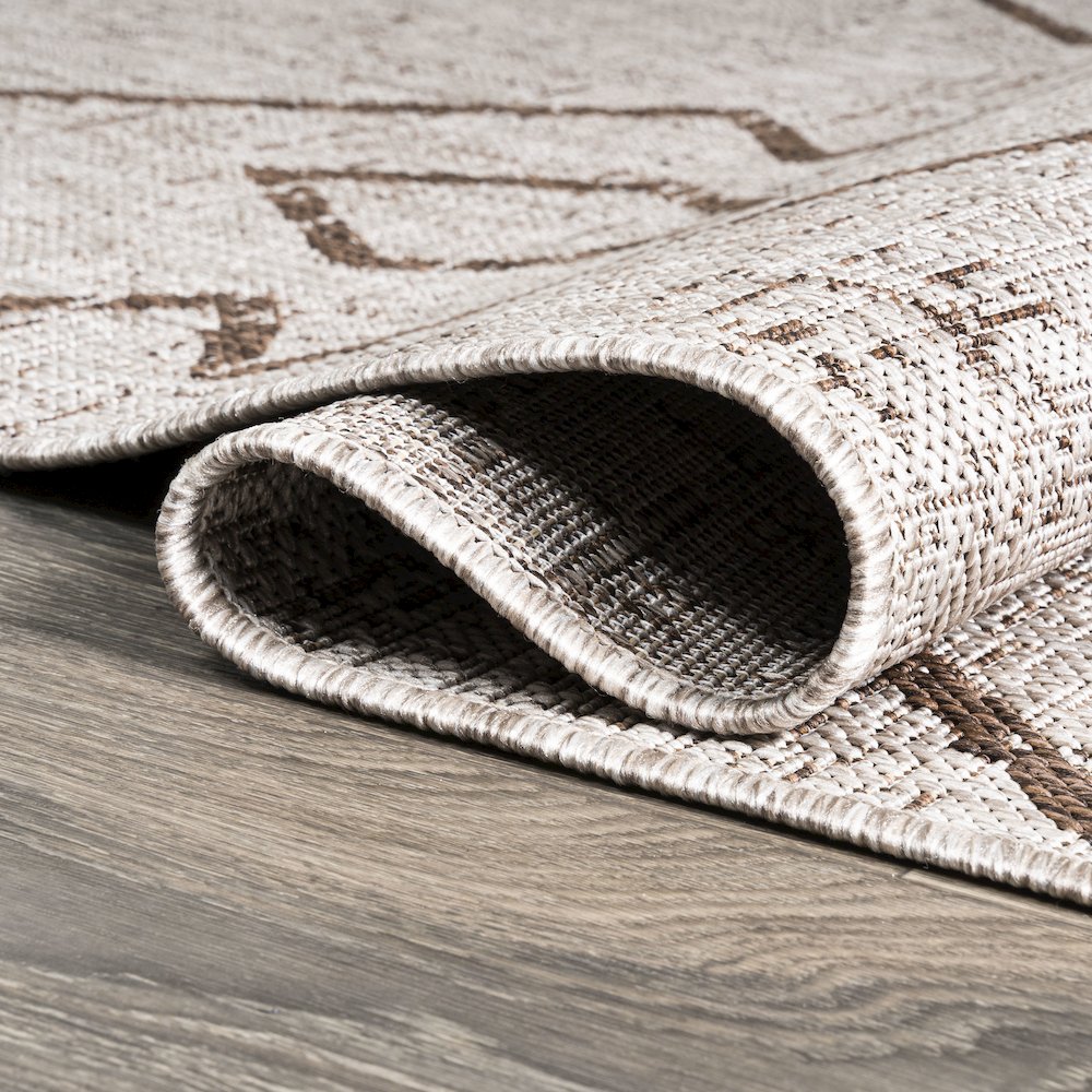 Carwa Tribal Diamond Trellis Indoor/Outdoor Area Rug. Picture 15