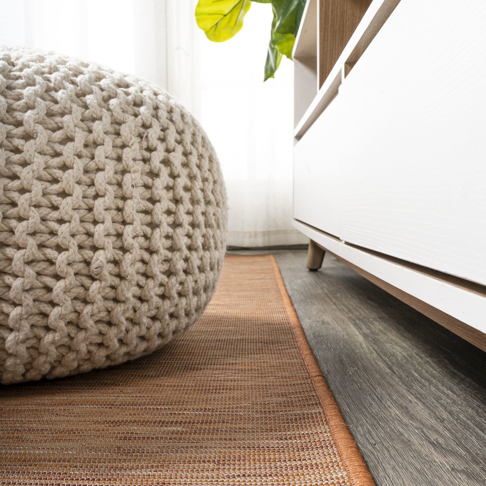Ethan Modern Flatweave Solid Area Rug. Picture 7