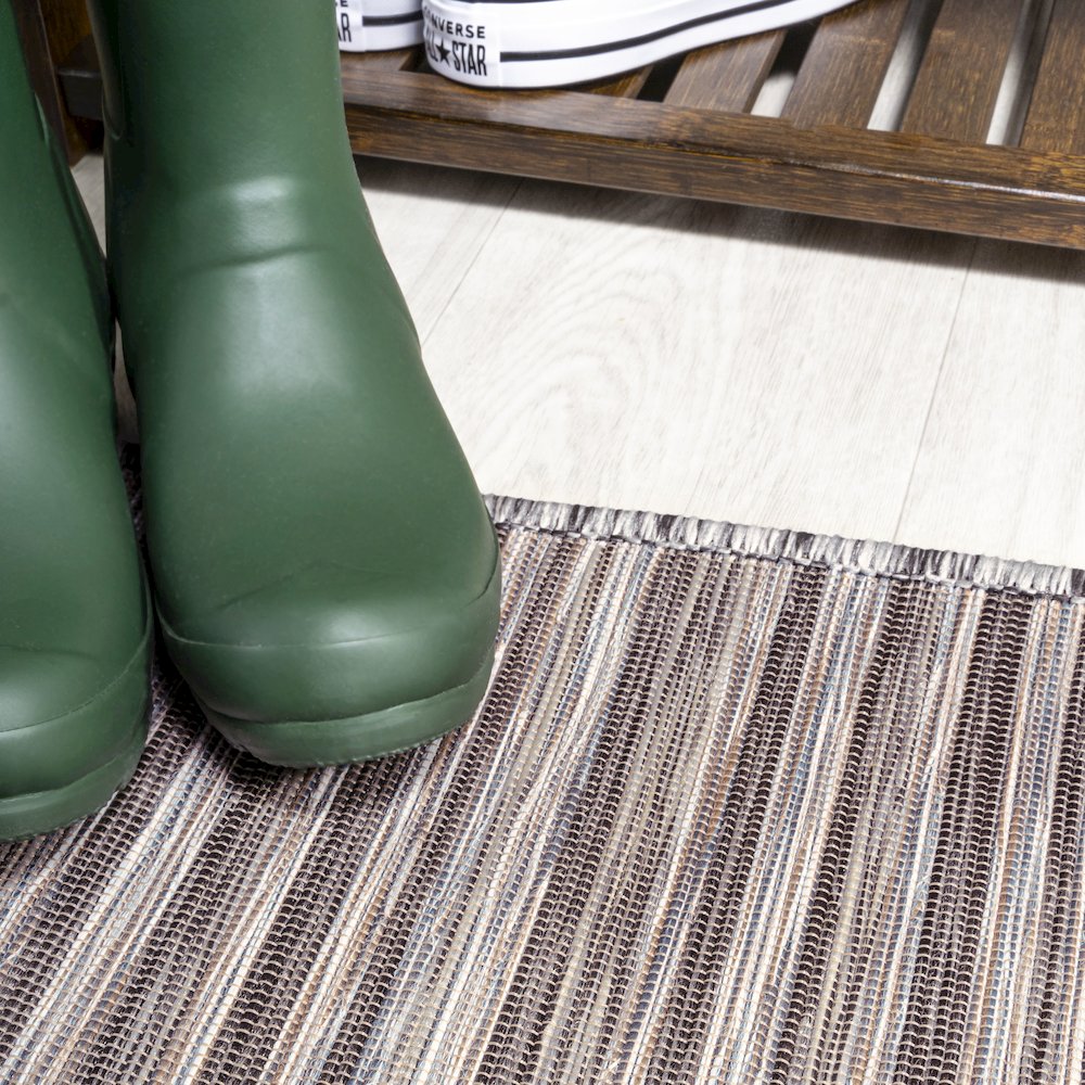 Finn Modern Farmhouse Pinstripe Area Rug. Picture 4