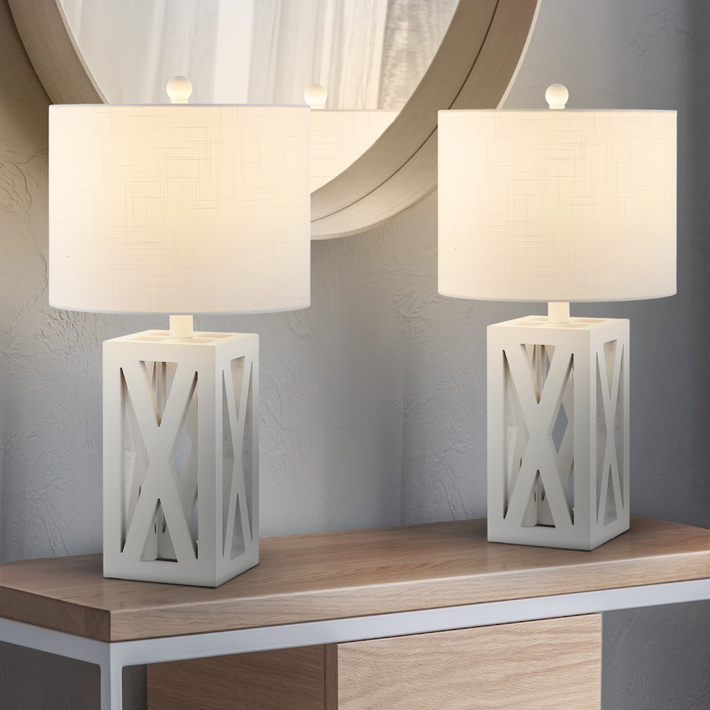 Stewart Farmhouse Wood Led Table Lamp. Picture 3