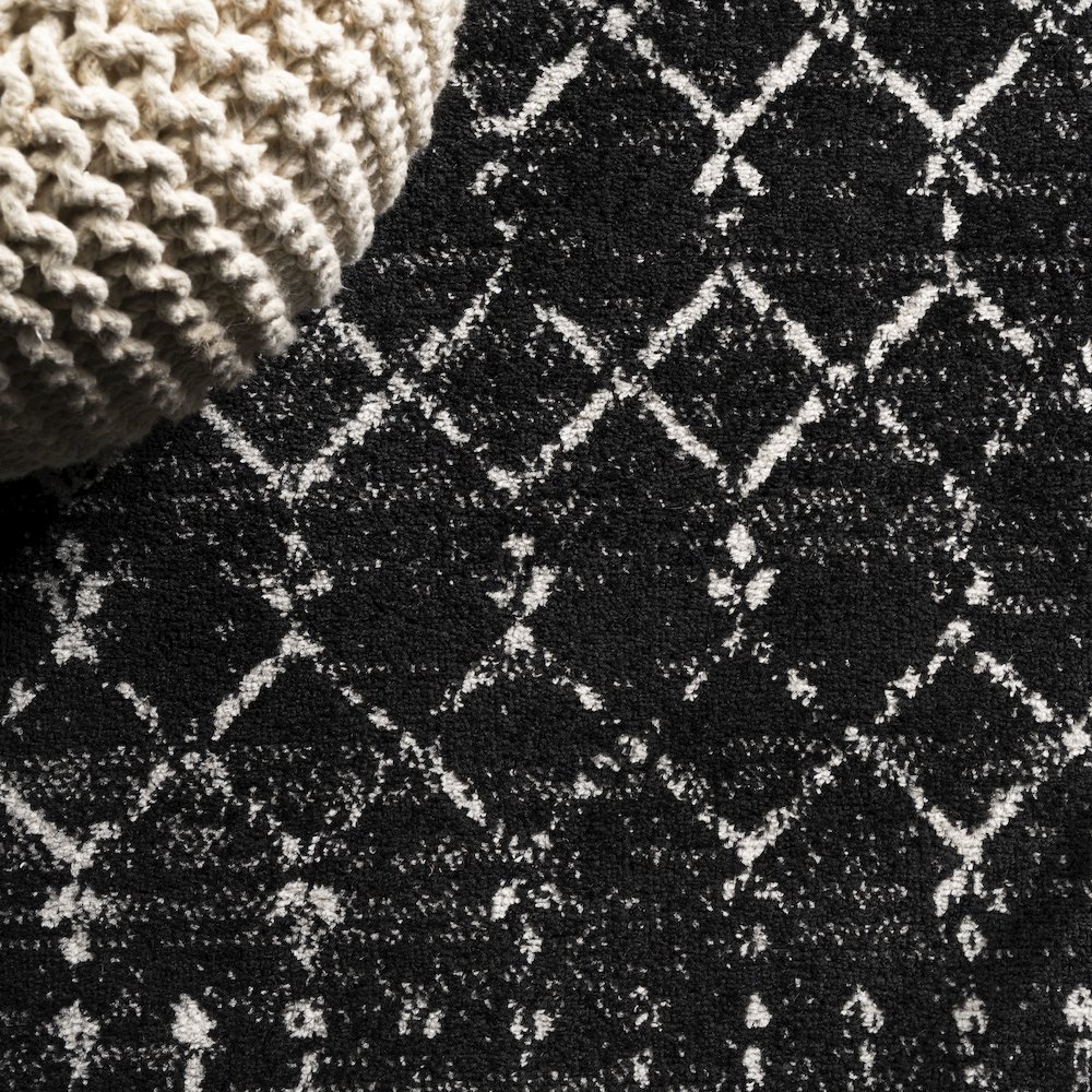 Moroccan Hype Boho Vintage Diamond Area Rug. Picture 4