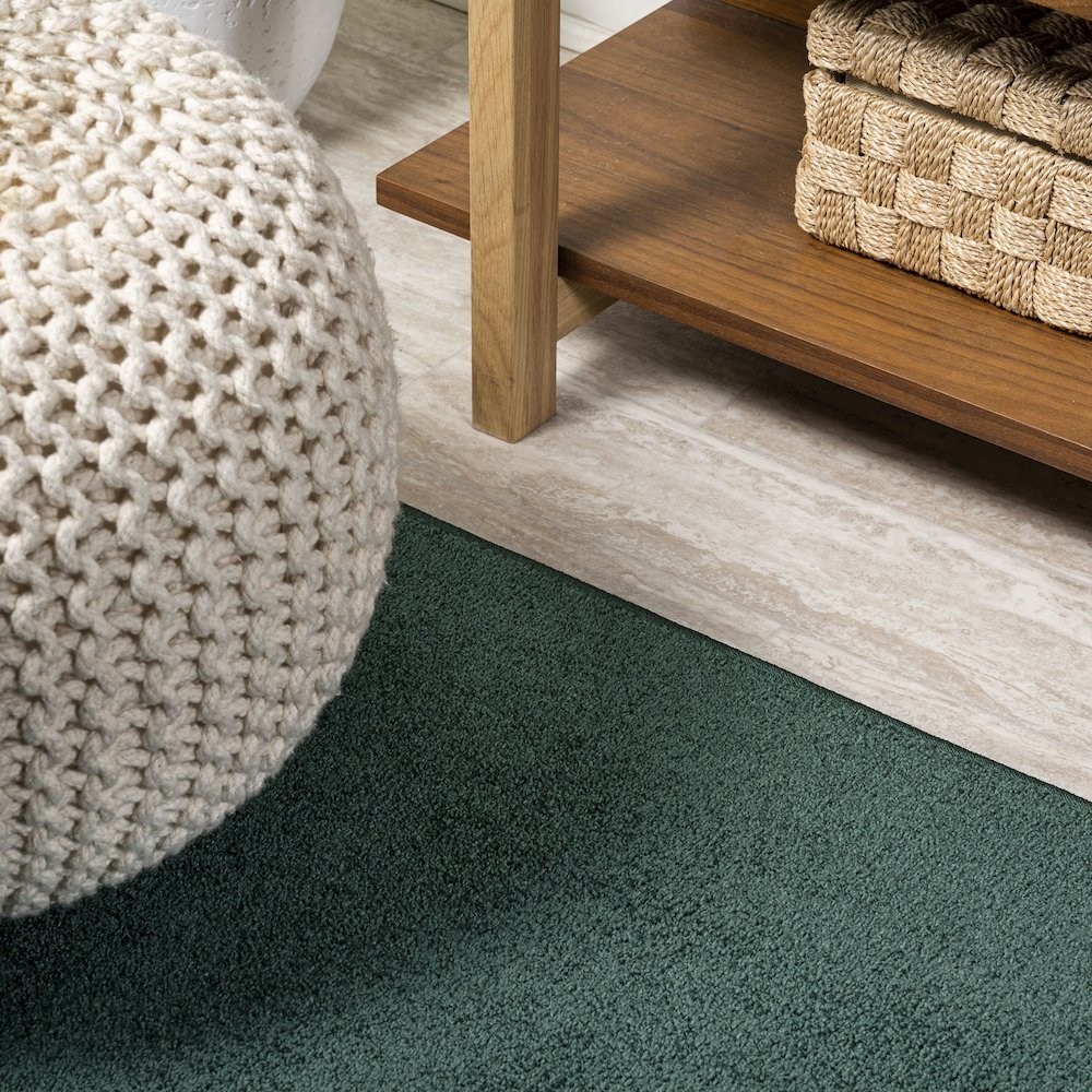 Haze Solid Low Pile Area Rug Emerald. Picture 8