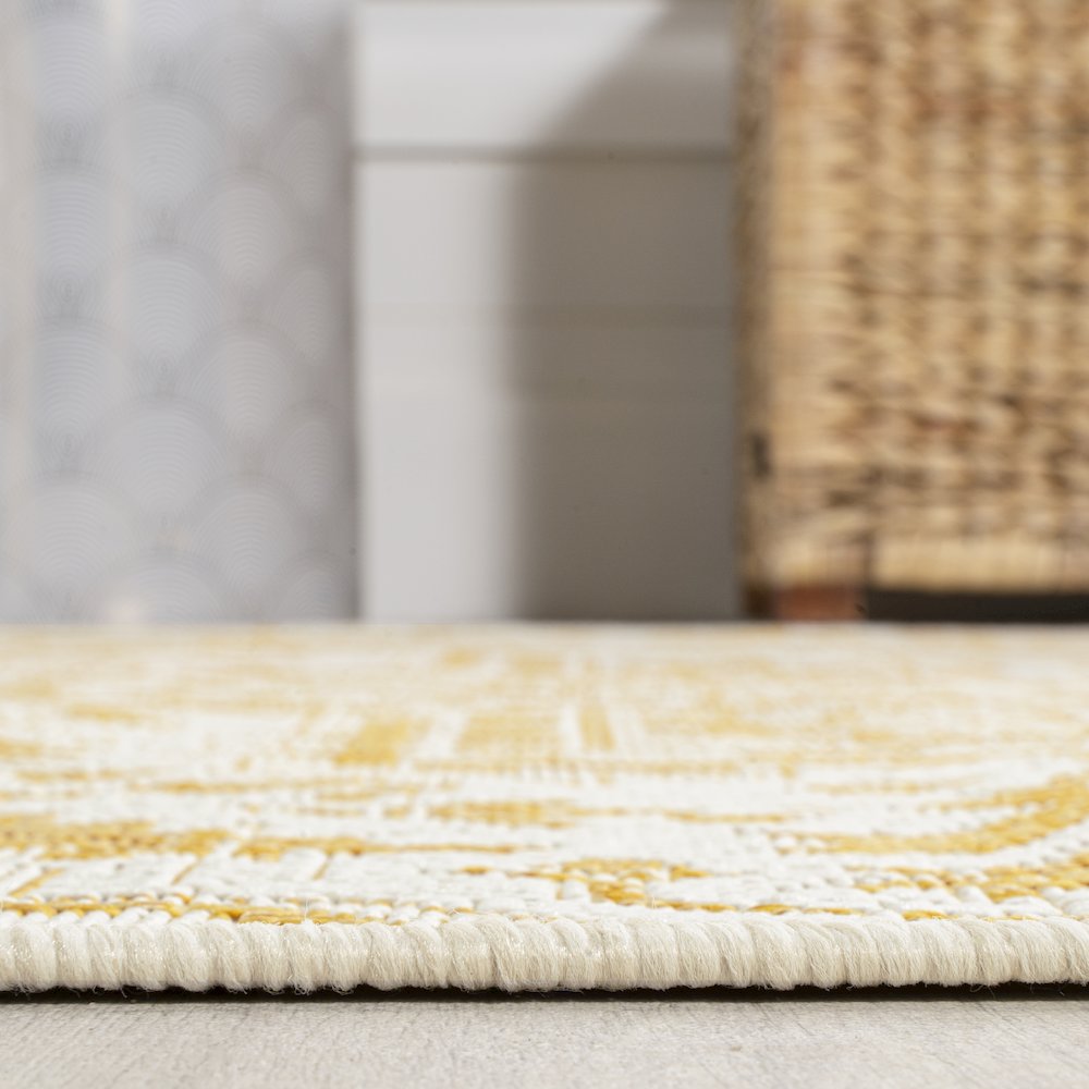 Estrella Bohemian Medallion Textured Weave Indoor/Outdoor Area Rug. Picture 9
