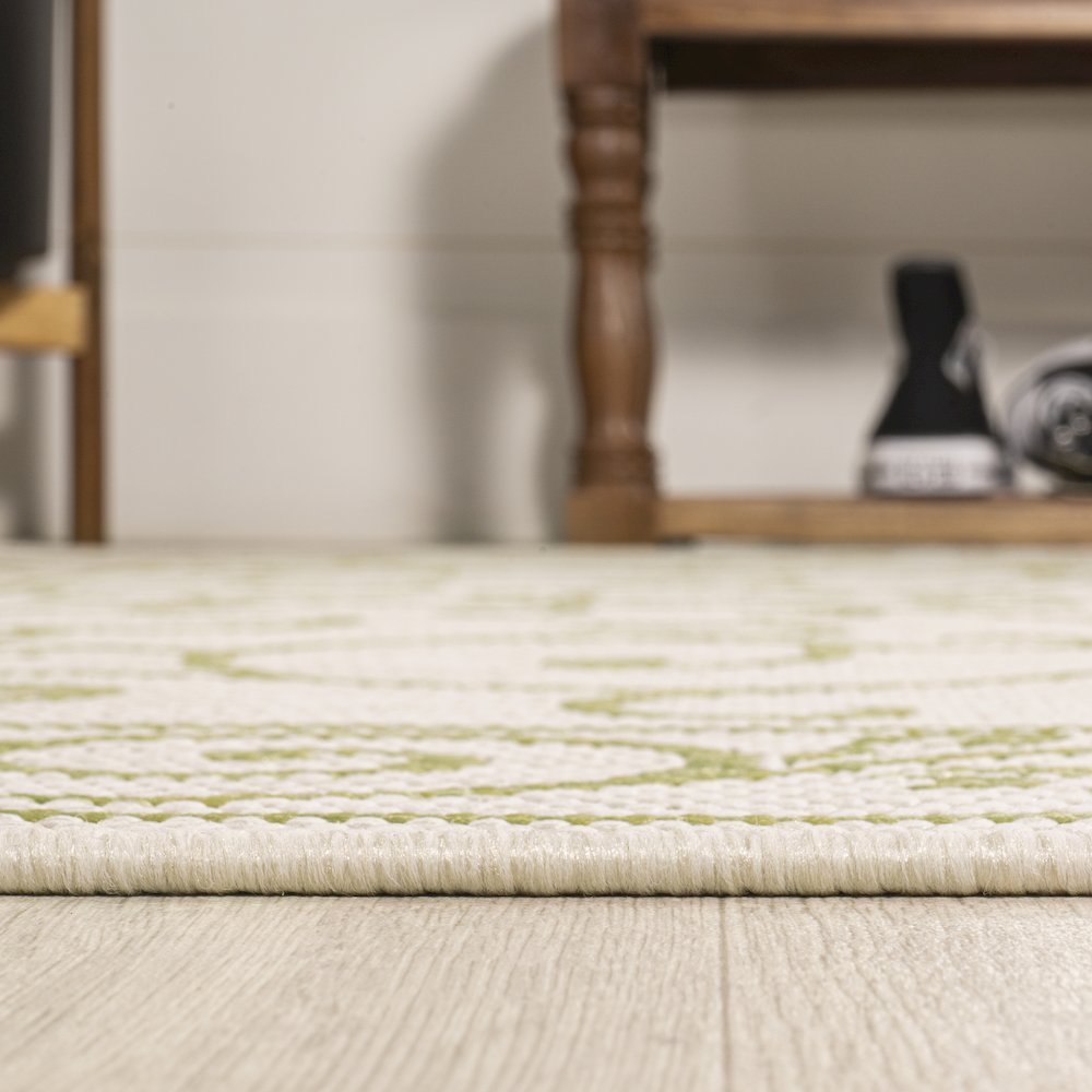 Charleston Vintage Filigree Textured Weave Indoor/Outdoor Square Rug. Picture 9