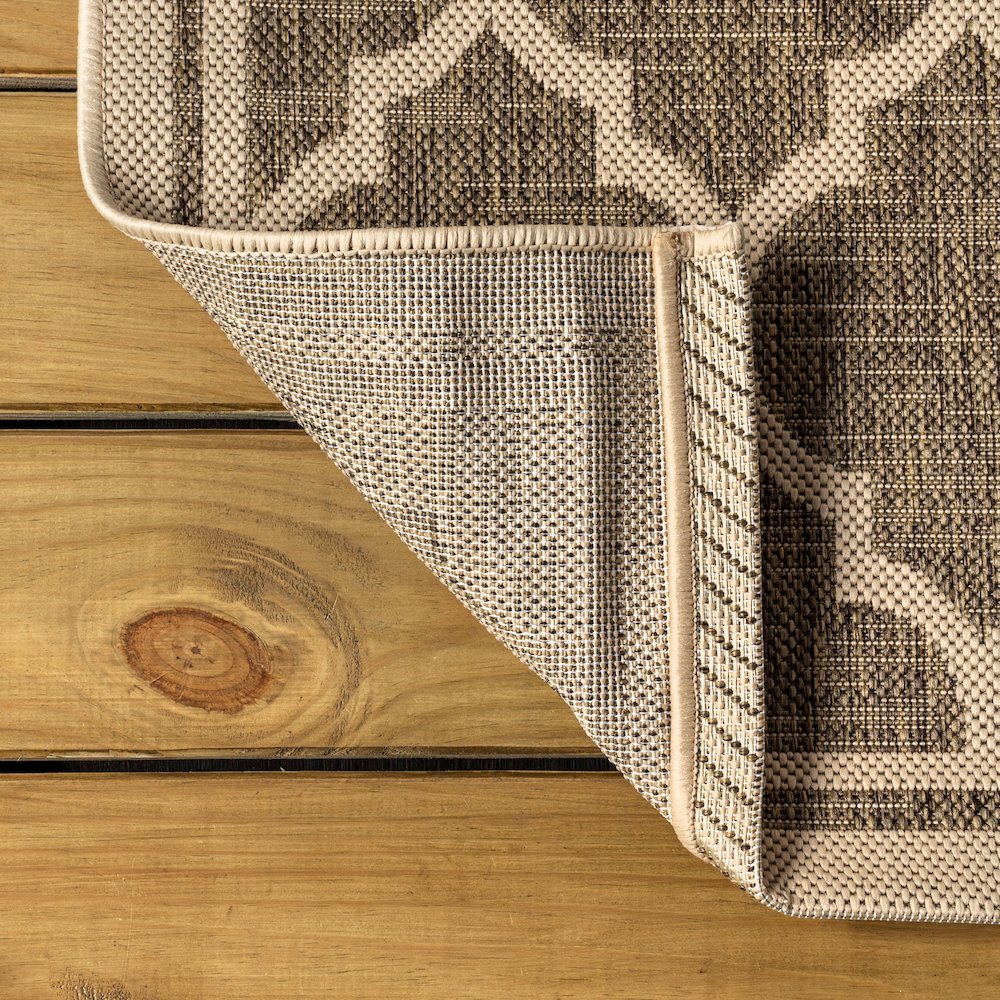 Trebol Moroccan Trellis Textured Weave Indoor/Outdoor Area Rug. Picture 3