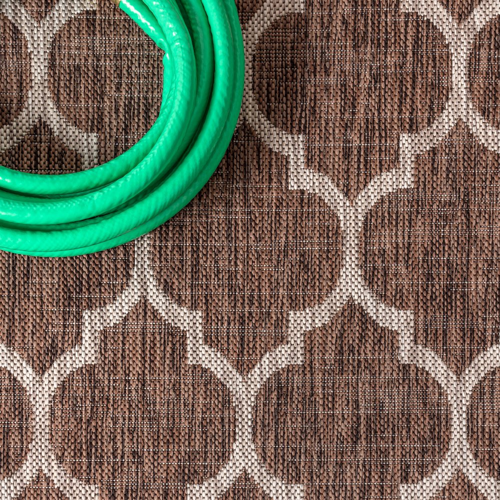 Trebol Moroccan Trellis Textured Weave Indoor/Outdoor Area Rug. Picture 4