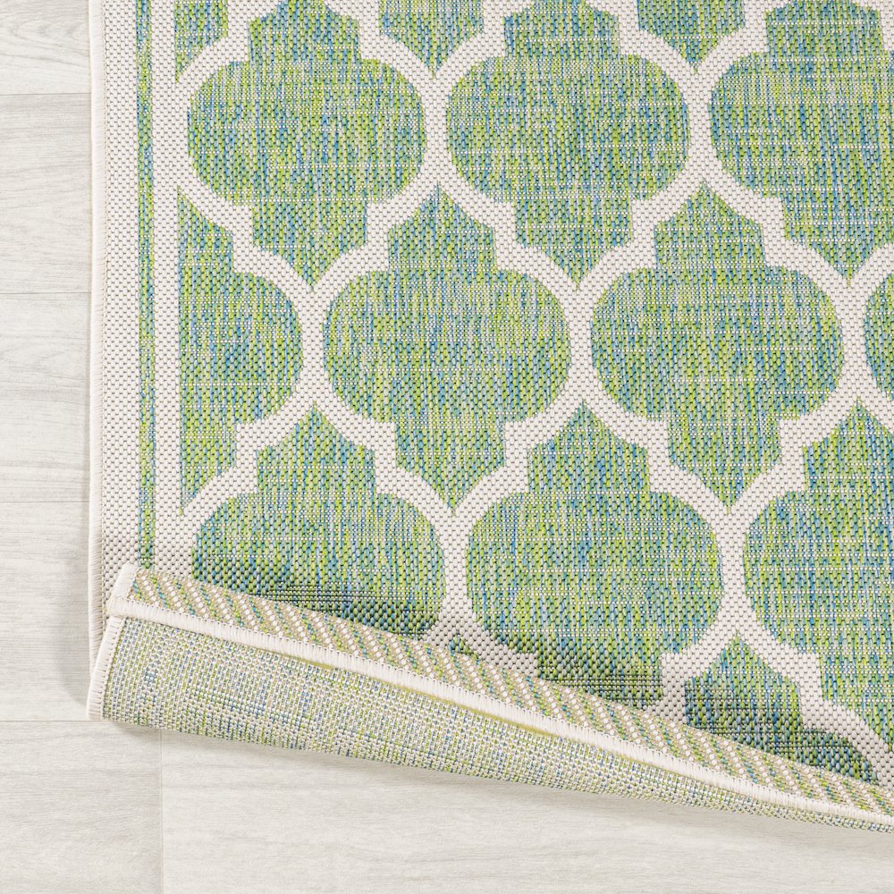 Trebol Moroccan Trellis Textured Weave Indoor/Outdoor Area Rug. Picture 3